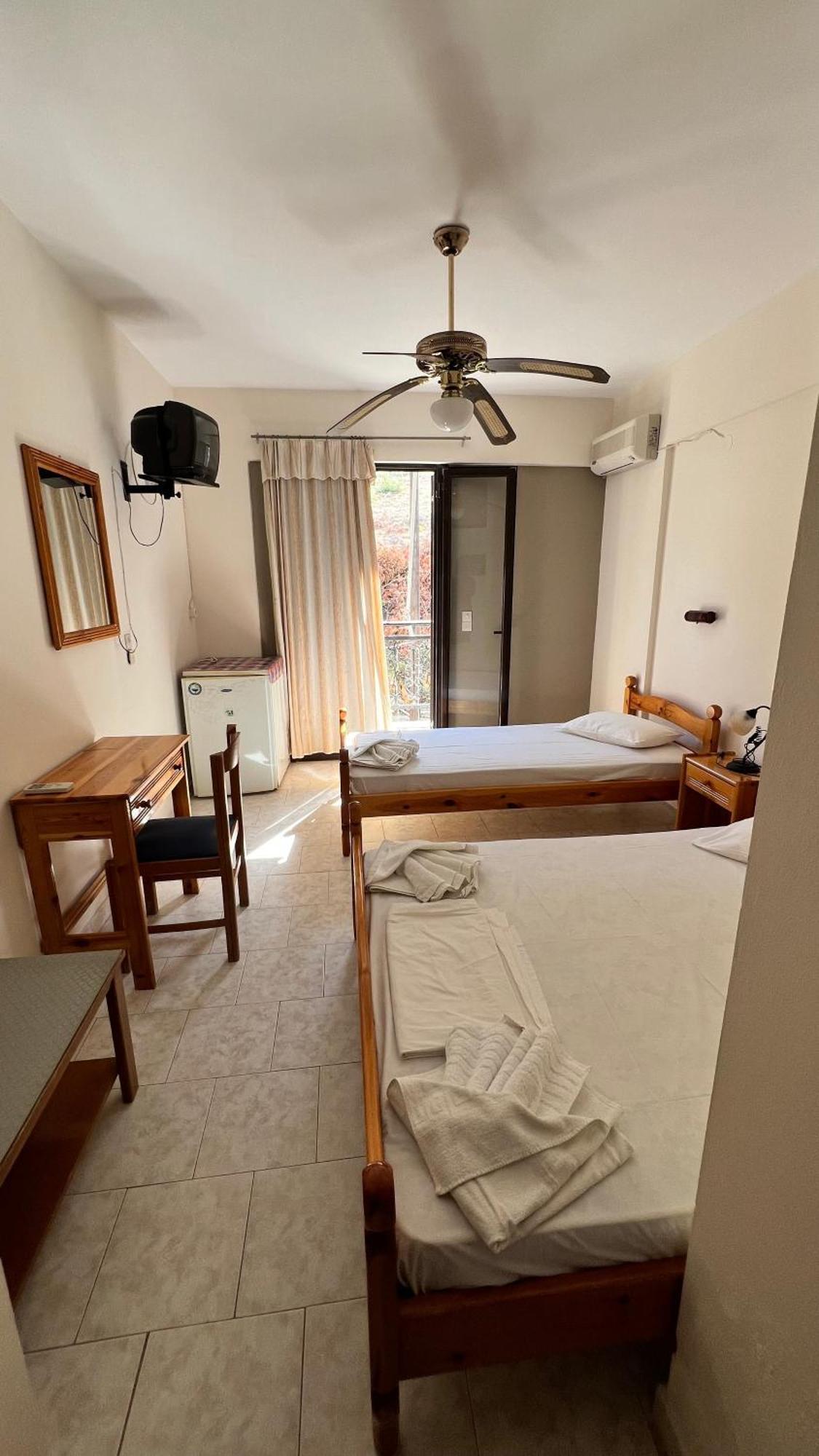 Michaela Hotel Poros  Екстериор снимка