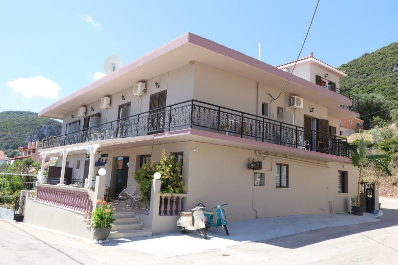 Michaela Hotel Poros  Екстериор снимка